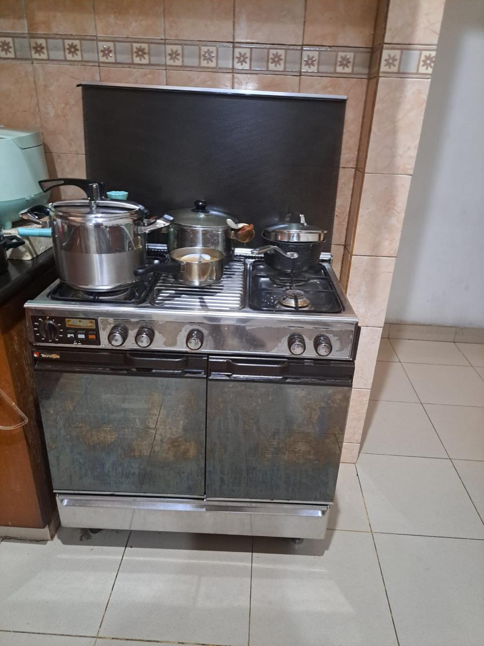 Dokumentasi pengerjaan service kompor 1